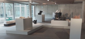 Zaaloverzicht Beelden aan Zee